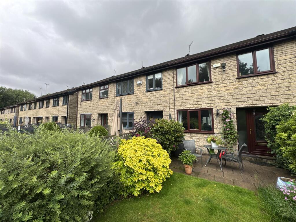 Main image of property: Buckton Vale Mews, Carrbrook, Stalybridge
