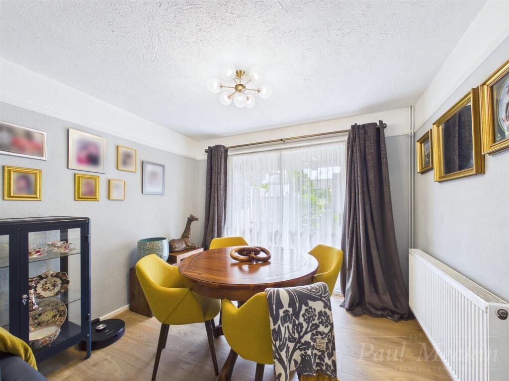 House in Croydon - View 5