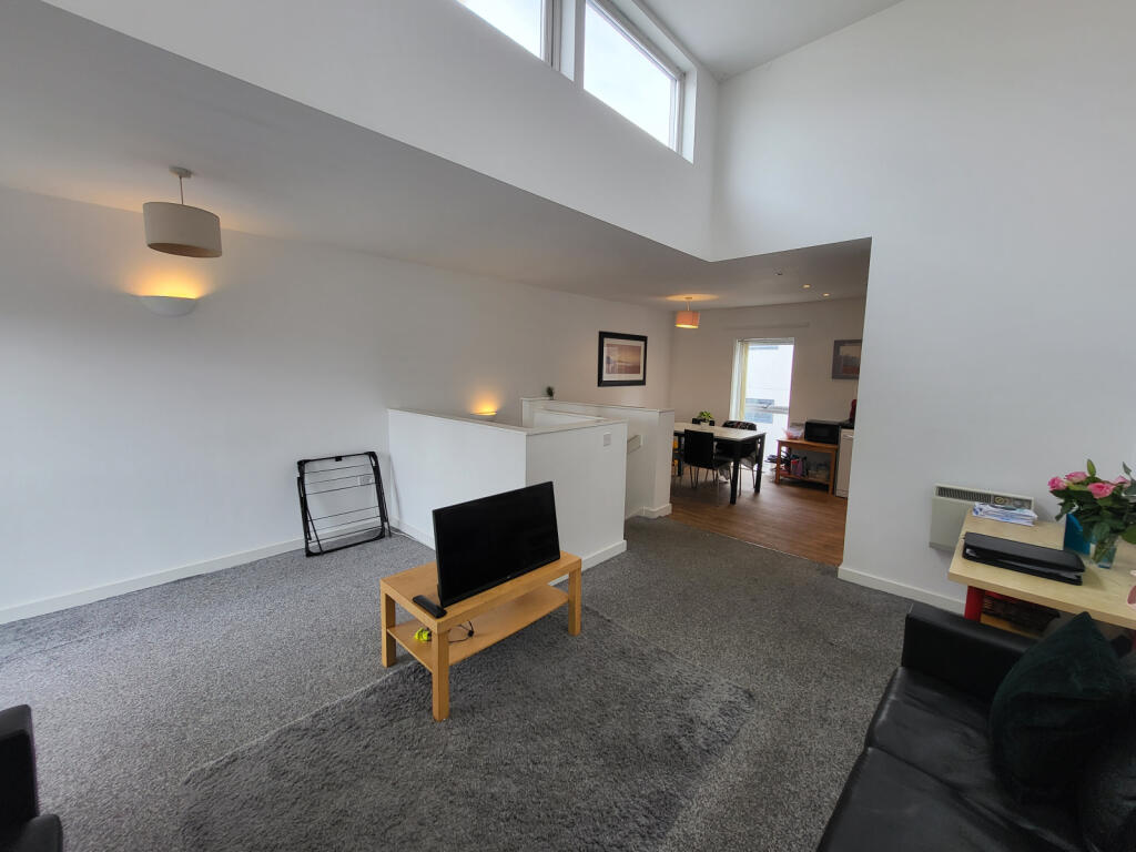 3 bedroom town house for rent