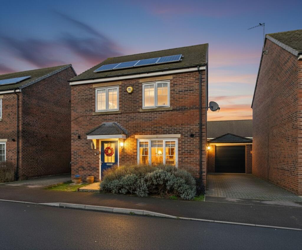 Main image of property: Quayside Way, Hempsted, GL2