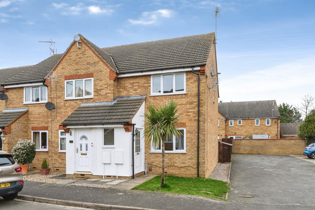 Main image of property: Swanton Close, March