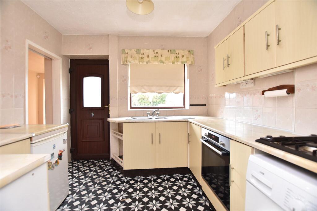 House in Leeds, West Yorkshire - View 3