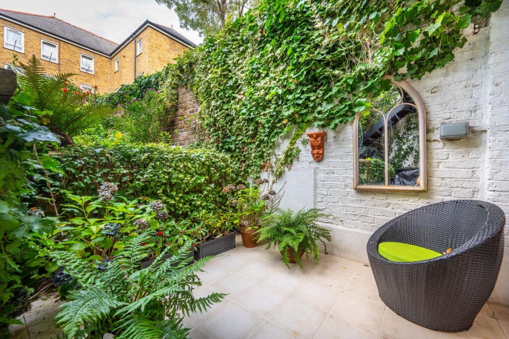 3 bedroom maisonette for rent