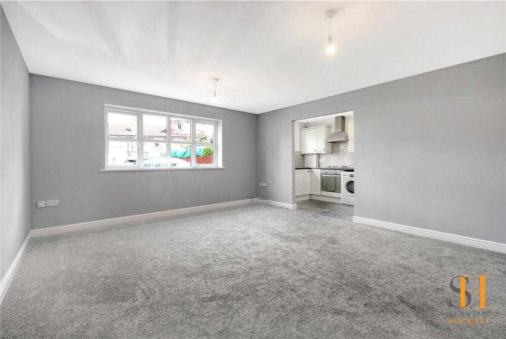 Sandhurst Road, Tilbury, RM18 photo 3