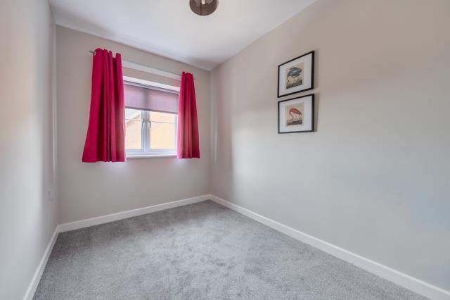 Apartment in Thatcham, West Berkshire - View 6