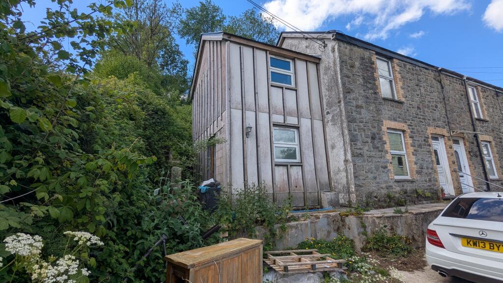 116 Bronwydd Road, Carmarthen, Carmarthenshire SA31 2AR photo 3
