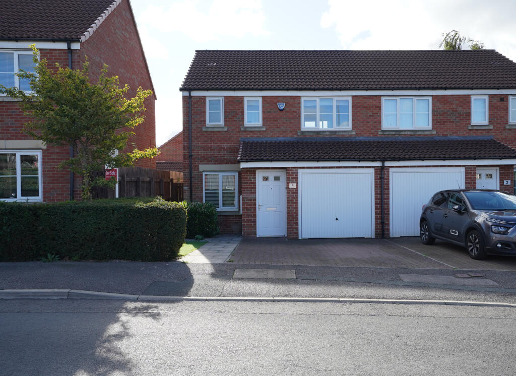 Main image of property: Daisy Hill, Morley, Leeds