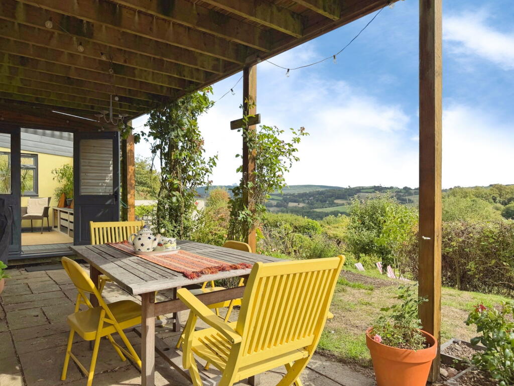 House in Taunton - View 4