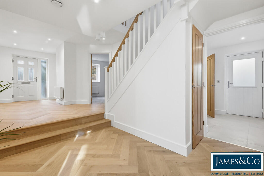 House in Uttlesford, Great Dunmow - View 6