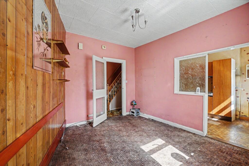 House in Chatham, Luton - View 5