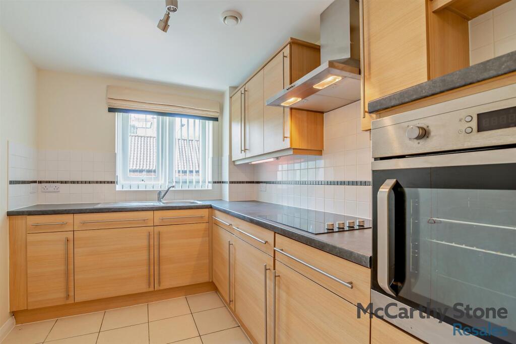 Apartment in Darlington - More