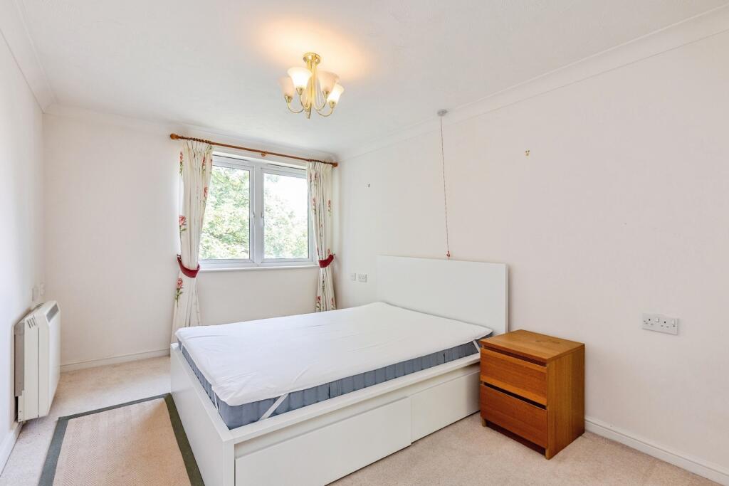Apartment in Bristol, Woodhill - View 6
