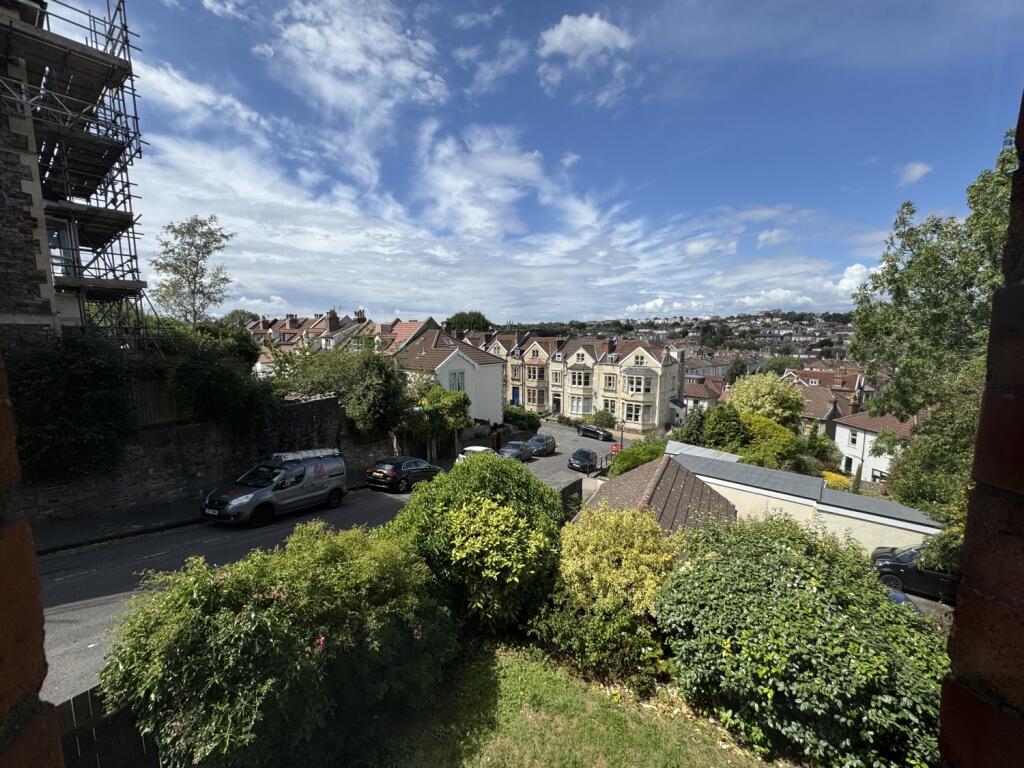 2 bedroom ground floor flat for rent