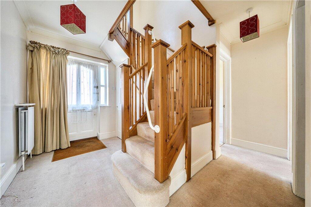 Oxlease Close, Romsey, Hampshire photo 4