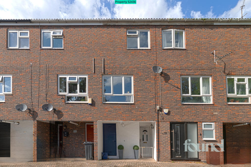 House in London - View 2