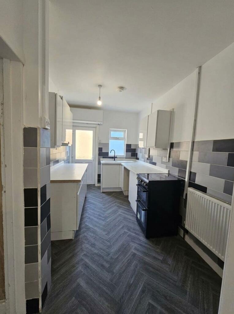 House in Chesterfield, Staveley CP - View 4