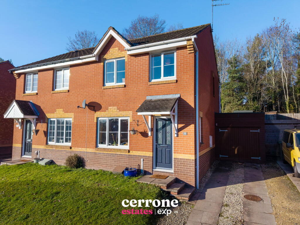 Main image of property: Ellerdene Close, Headless Cross, Redditch, B98 7PW