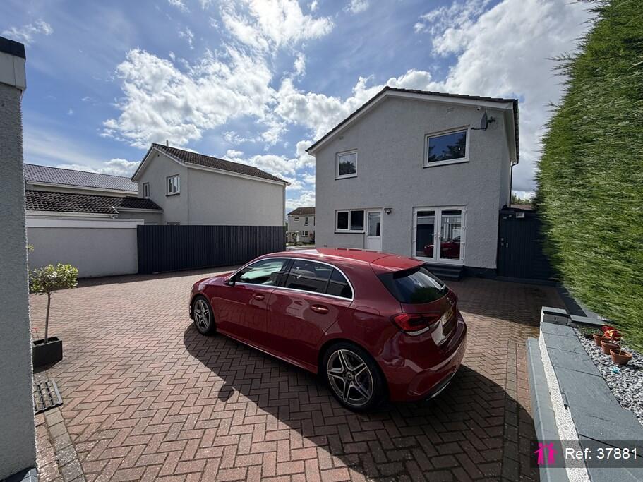 House in Glenrothes, Leslie Parks - View 4