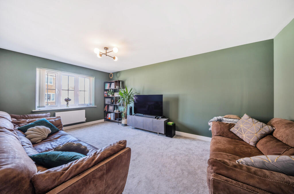 House in Guildford, Ash - View 3