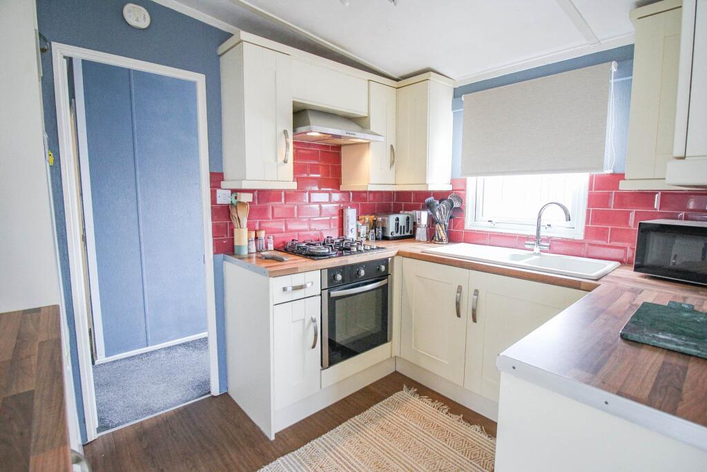 House in Bleadon - View 5
