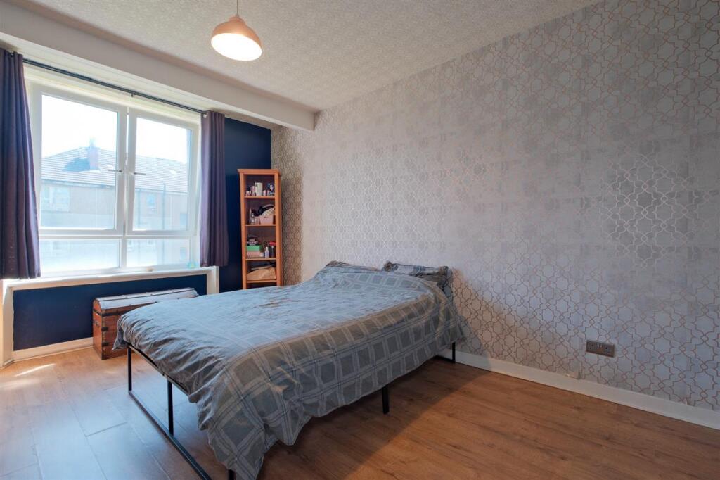 Apartment in Glasgow - More