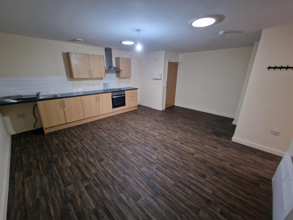 Apartment in Huddersfield - View 3
