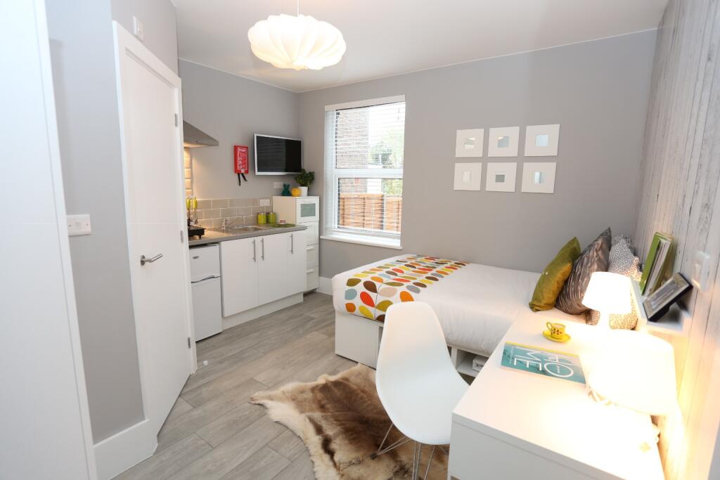 Main image of property: S2 51 Tavistock Street, Luton, Bedfordshire, LU1 3UT