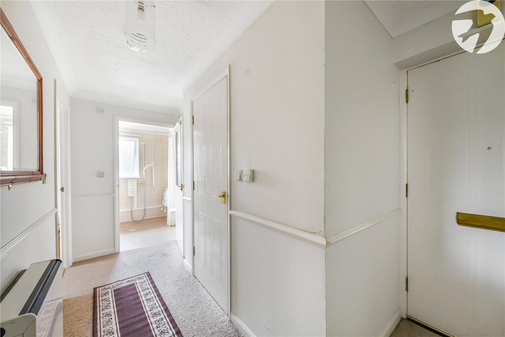 Apartment in Sevenoaks, Swanley - View 5