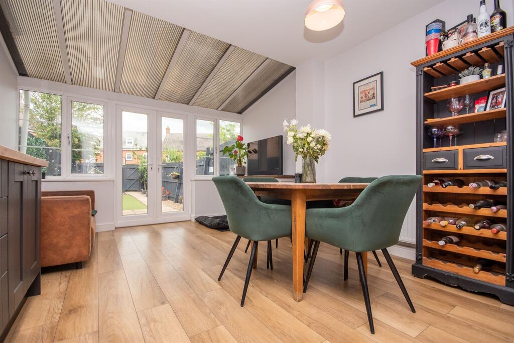 Thistle Drive, Desborough, Kettering photo 4