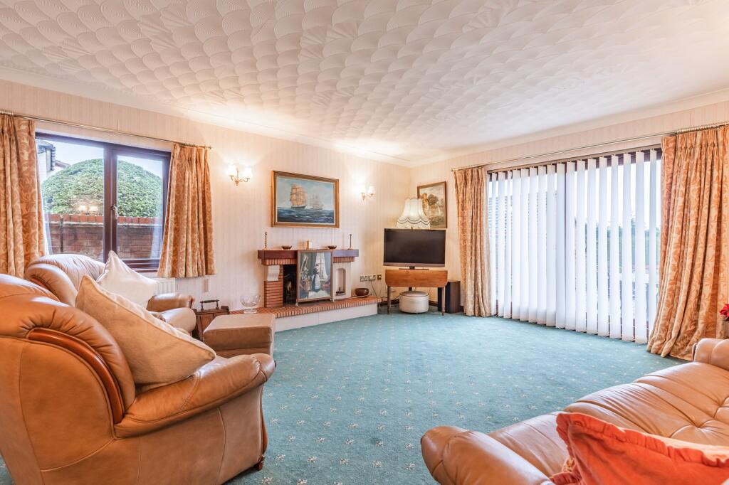 Individually Built Family Home in Beetley photo 2