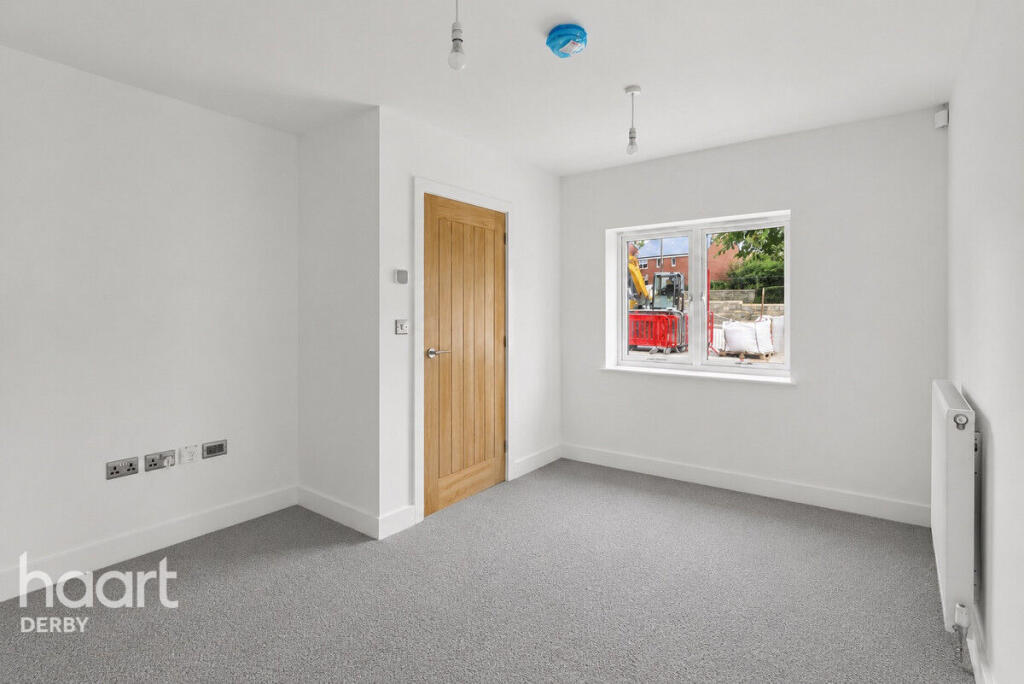 House in Matlock, Wirksworth - More