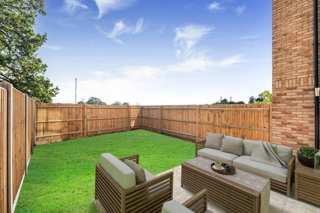 House in Mid Sussex, Abbotsford, Burgess Hill - View 4