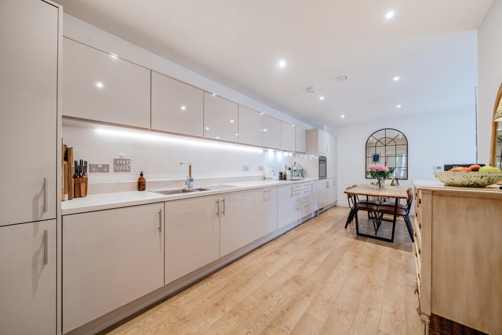 Apartment in London - View 4
