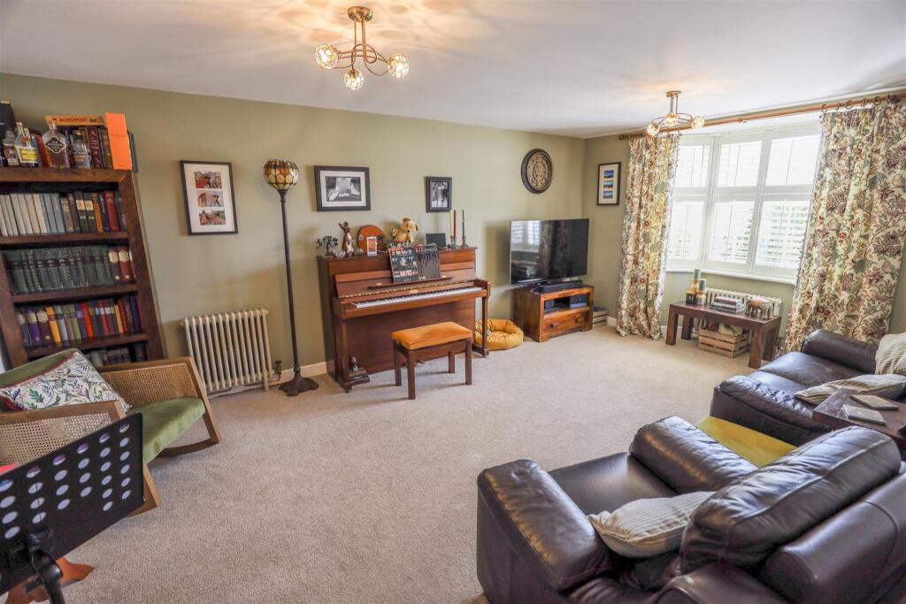 30 Timbers Green. Llangan, Vale Of Glamorgan, CF35 5AZ photo 3
