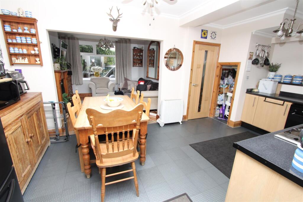 House in Bradford - View 4