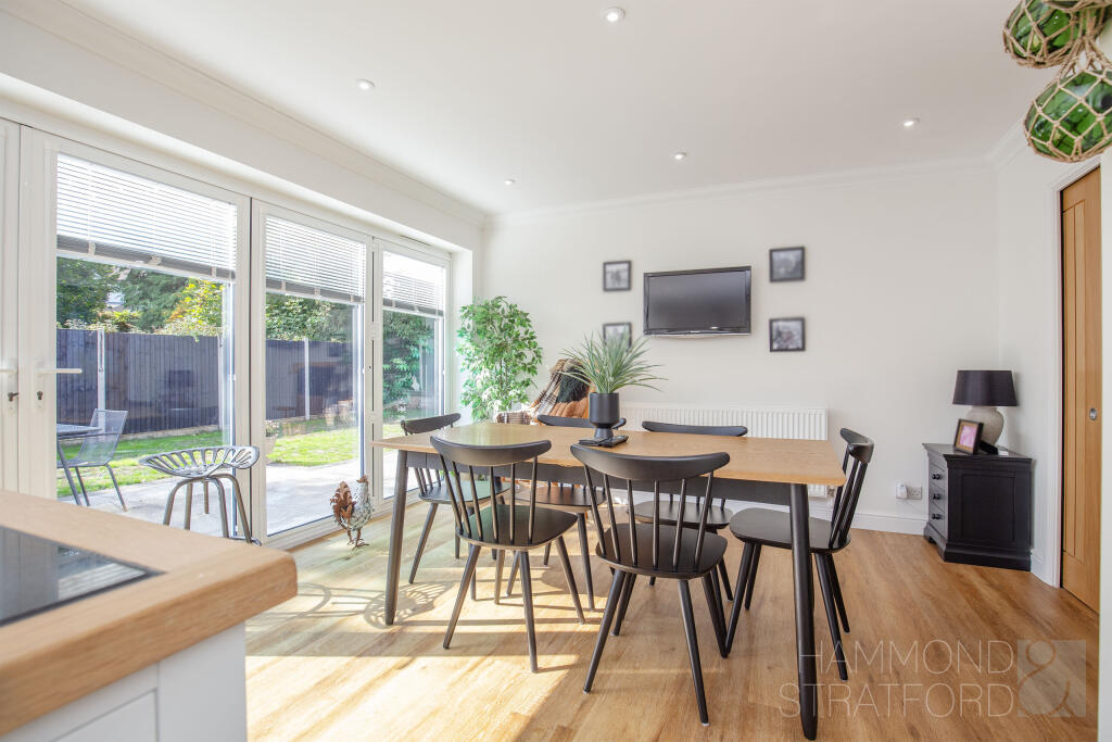 Oaklands Drive, Cringleford photo 4
