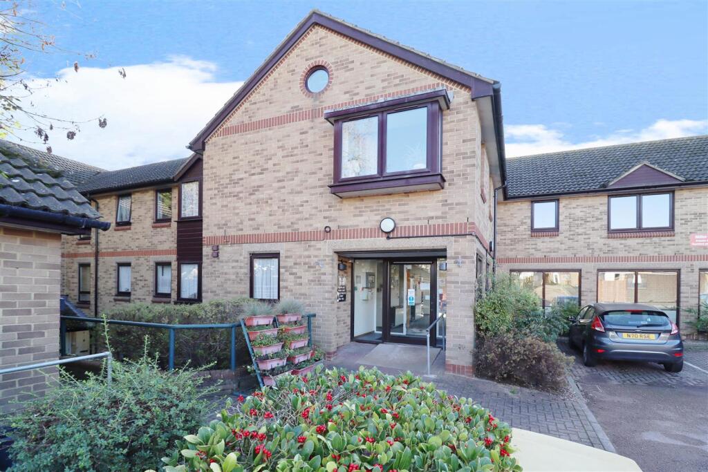 Main image of property: Mayplace Road East, Bexleyheath