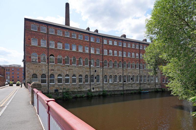 Apartment in Sheffield - View 3