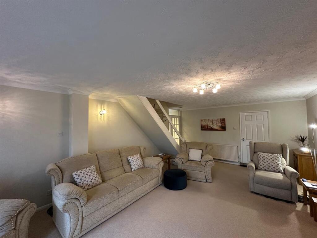 Lavenham Way, Stowmarket photo 2