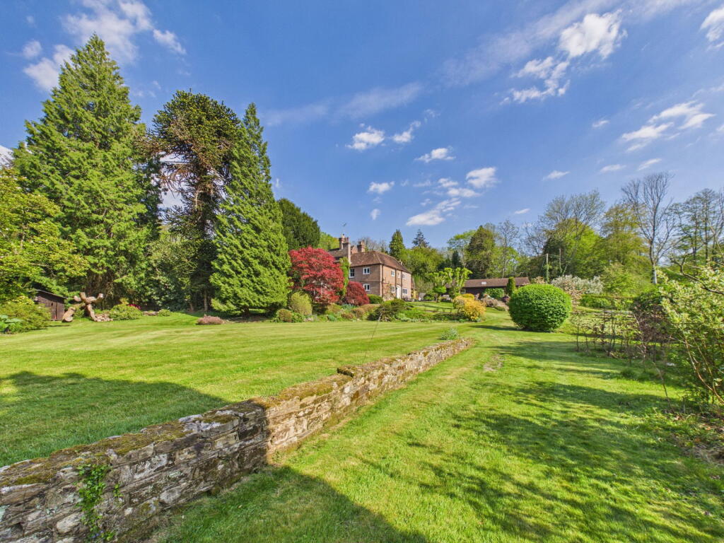 Main image of property: Brighton Road, Horsham