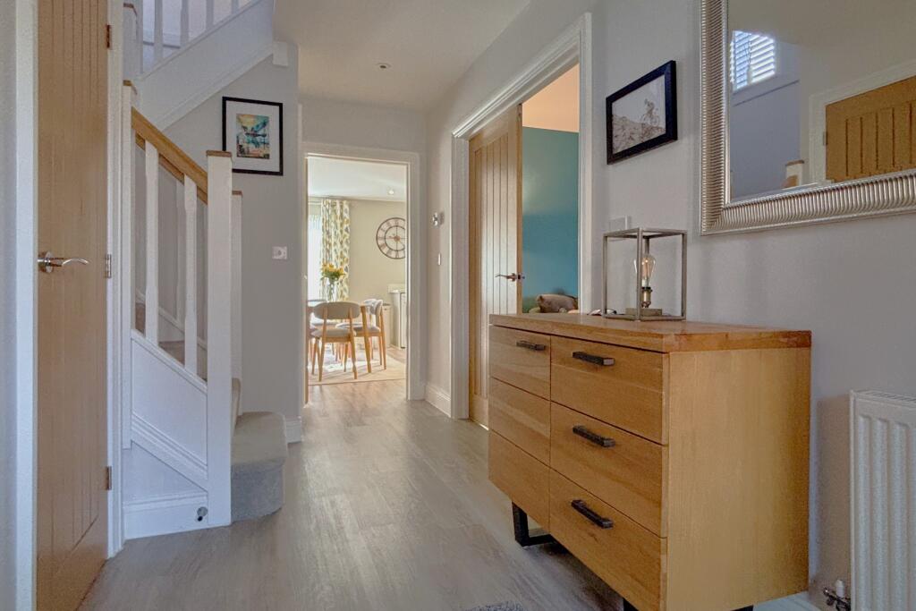 Pembers Farm Avenue, Fair Oak, Eastleigh, SO50 photo 4