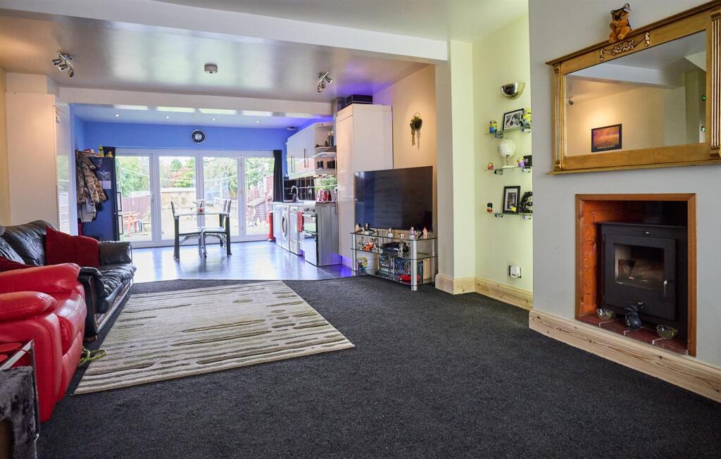 House in Hinckley and Bosworth, Leicestershire - View 2