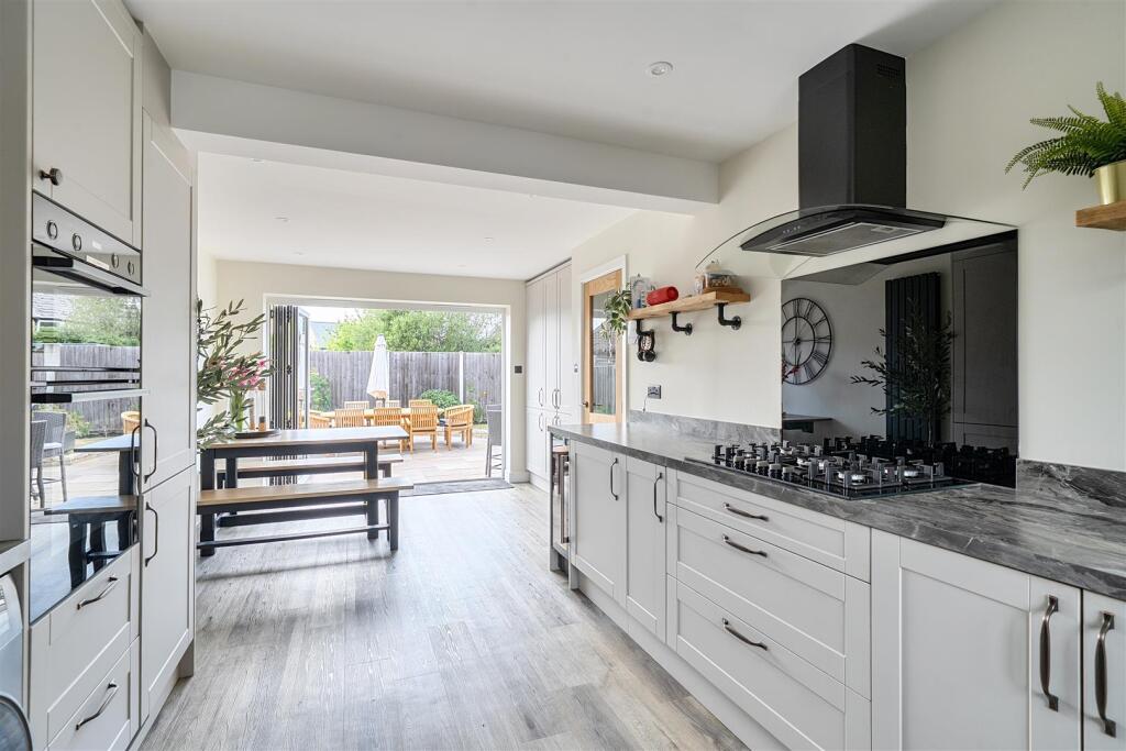 House in Bridport, Dorset - View 3