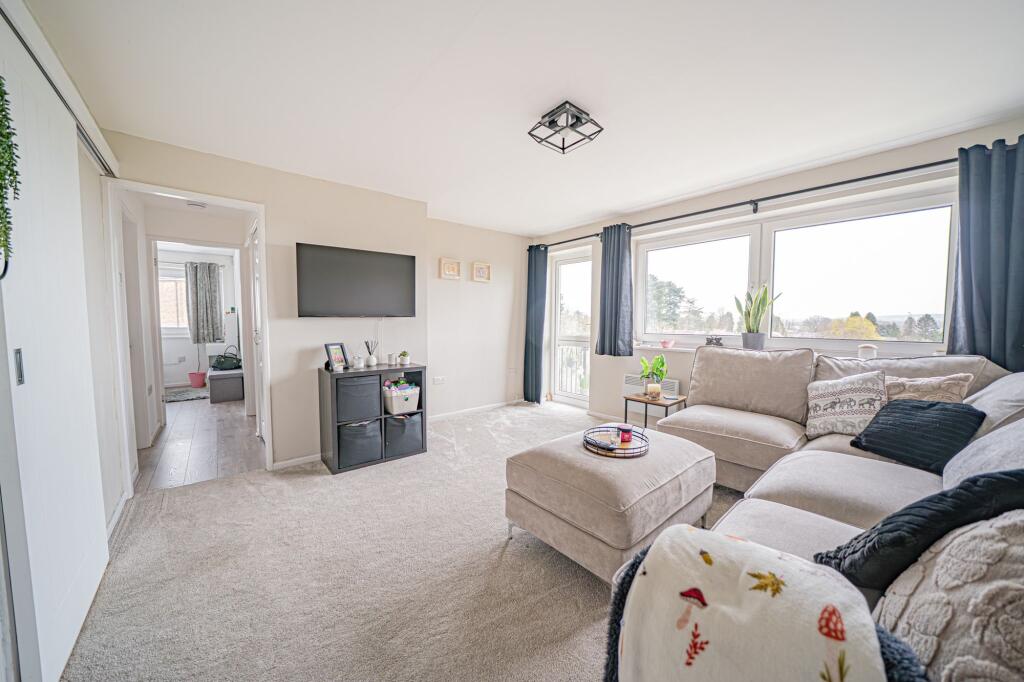 Additional image 5 of Meadow Drive, Hampton-In-Arden, B92