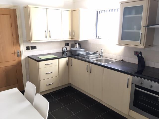 Apartment in Swansea, Cwmrhydyceirw, Morriston - View 5