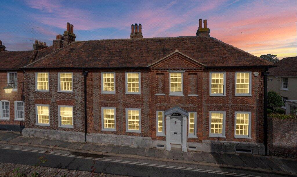 Main image of property: Lion Street, Chichester, West Sussex, PO19