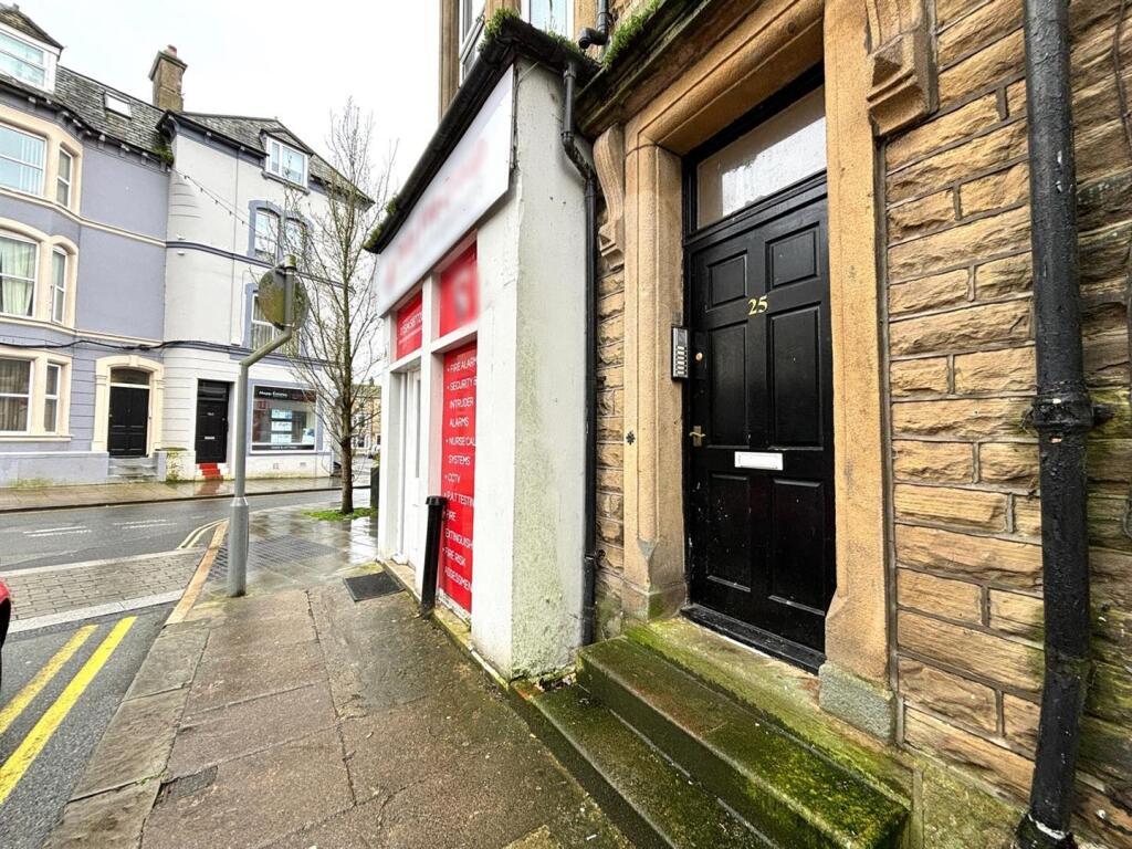 Main image of property: Flat B, 25 Skipton Street, Morecambe