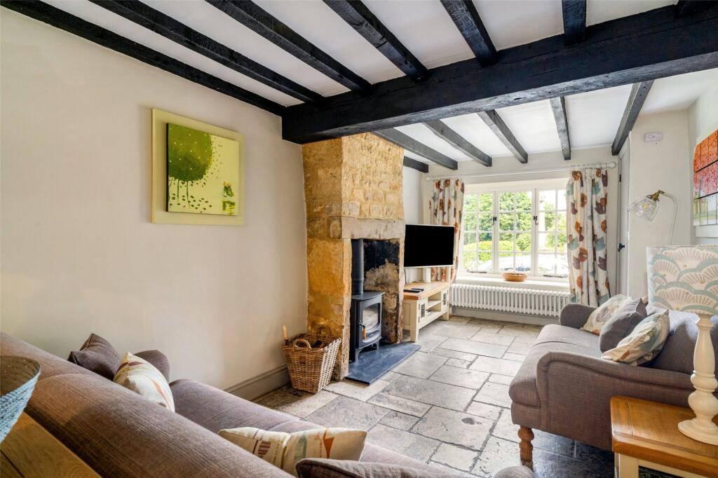 House in Worcester - View 2