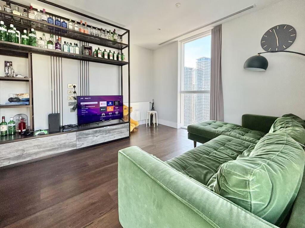 Apartment in London - View 3
