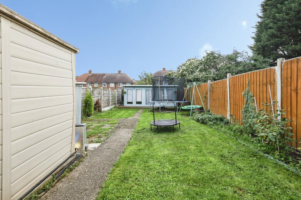 Eatesbrook Road, BIRMINGHAM, West Midlands, B33 photo 4
